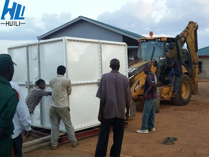 出口卢旺达玻璃钢整体水箱到货